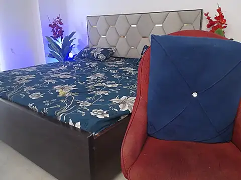 Little queenn online show from September 2025 09:36:01 AM