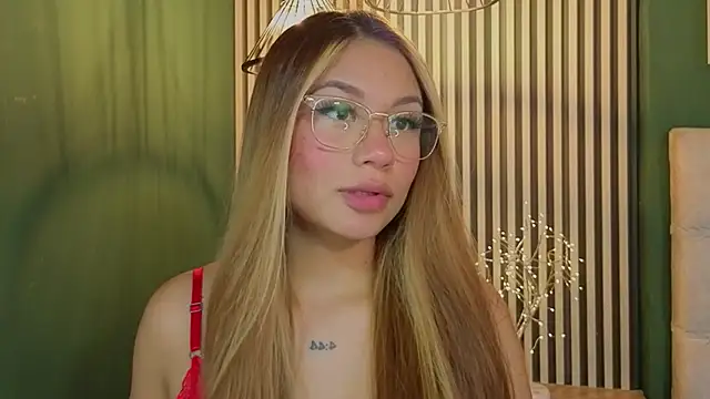 sky collinss online show from October 2025 07:44:01 PM