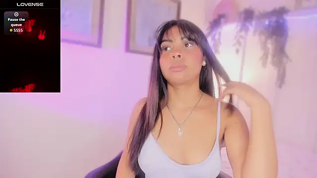 theLayla DH online show from September 2025 08:30:02 PM
