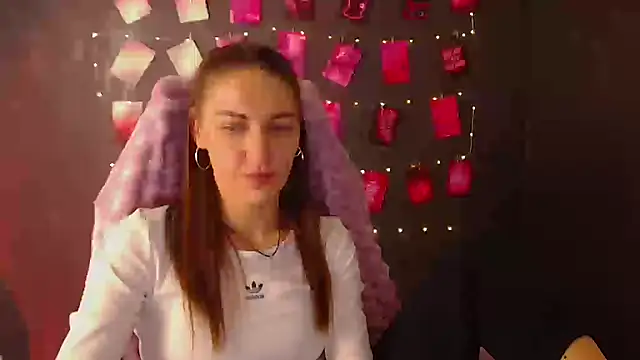 Snapshot of Aurora_Loveu chatting on October 2025 10:43:02 PM Aurora Loveu online show from October 2025 10:43:02 PM