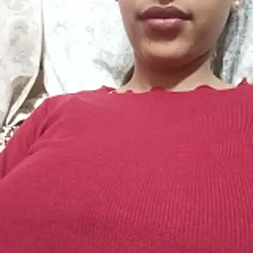 Snapshot of wildradha chatting on October 2025 07:51:01 PM wildradha online show from October 2025 07:51:01 PM