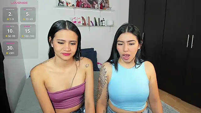 Snapshot of marianaandvalen chatting on November 2025 11:34:01 AM marianaandvalen online show from November 2025 11:34:01 AM