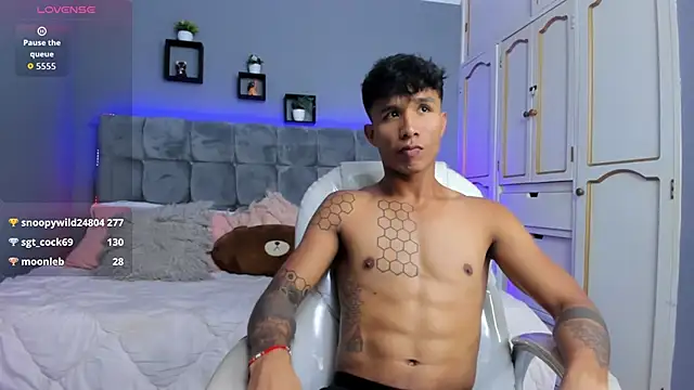 Frank98  online show from September 2025 01:17:02 AM