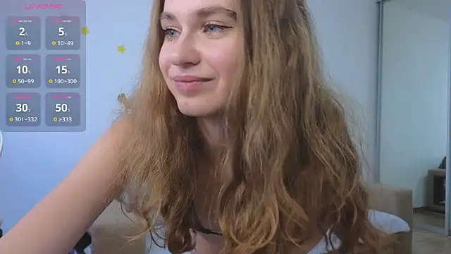 Snapshot of DreamStella chatting on October 2025 11:53:01 AM DreamStella online show from October 2025 11:53:01 AM