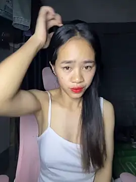 TiNa 04 online show from September 2025 09:04:02 PM