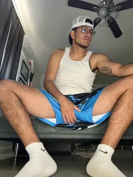 Snapshot of StrokingDaddy4 chatting on September 2025 04:52:02 PM StrokingDaddy4 online show from September 2025 04:52:02 PM