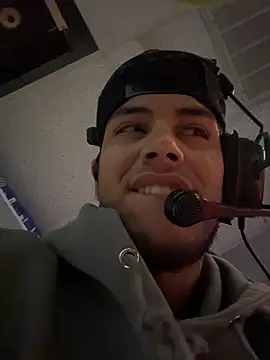 Snapshot of StrokingDaddy4 chatting on November 2025 11:22:01 AM StrokingDaddy4 online show from November 2025 11:22:01 AM