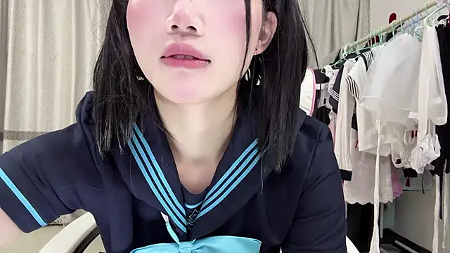 Snapshot of Yiyi-707 chatting on October 2025 11:33:01 AM Yiyi-707 online show from October 2025 11:33:01 AM