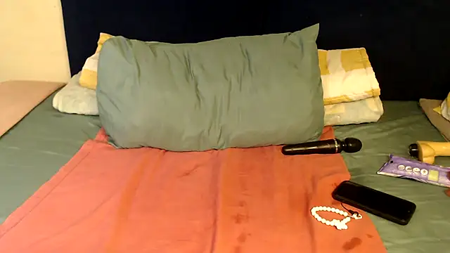 Snapshot of Sexy-Momo chatting on October 2025 05:35:02 PM Sexy-Momo online show from October 2025 05:35:02 PM