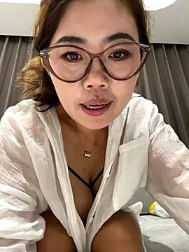 Snapshot of feifei_521 chatting on September 2025 01:46:01 PM feifei 521 online show from September 2025 01:46:01 PM