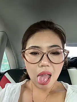 Snapshot of feifei_521 chatting on September 2025 01:51:02 AM feifei 521 online show from September 2025 01:51:02 AM