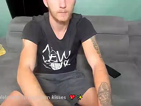 HugeDickFuck online show from November 2025 11:27:02 PM