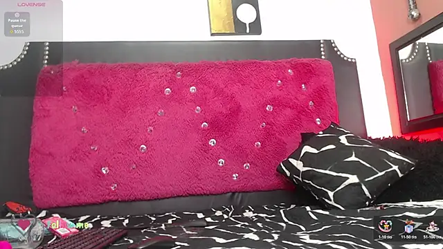 Snapshot of Engeelll chatting on October 2025 07:25:02 PM Engeelll online show from October 2025 07:25:02 PM