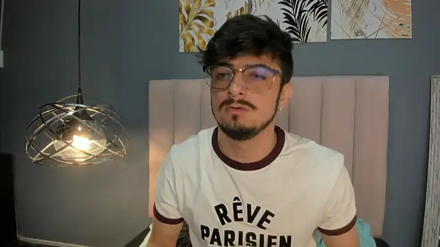 AaronFuentes7 online show from September 2025 05:37:01 PM