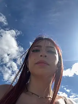 Snapshot of larsonbeverly chatting on October 2025 07:58:02 PM larsonbeverly online show from October 2025 07:58:02 PM