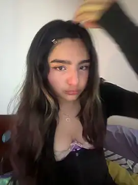 Snapshot of Clementyne30 chatting on September 2025 09:52:02 PM Clementyne30 online show from September 2025 09:52:02 PM