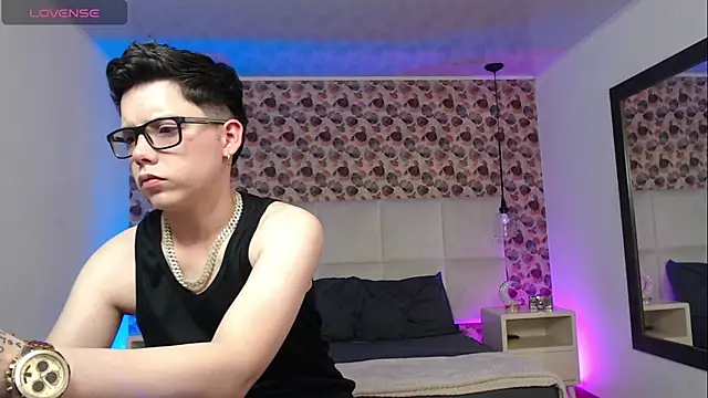 Snapshot of SpencerMontgomery chatting on September 2025 07:51:02 PM SpencerMontgomery online show from September 2025 07:51:02 PM