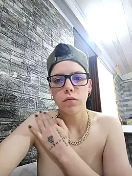 Snapshot of SpencerMontgomery chatting on October 2025 04:45:01 AM SpencerMontgomery online show from October 2025 04:45:01 AM