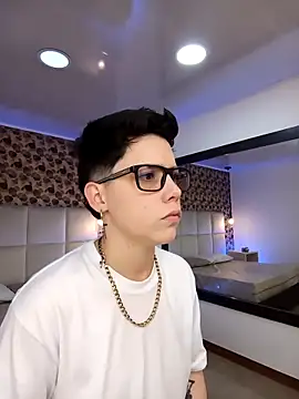 Snapshot of SpencerMontgomery chatting on October 2025 07:03:02 PM SpencerMontgomery online show from October 2025 07:03:02 PM