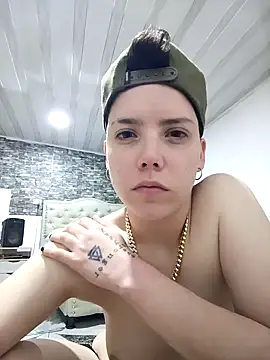 Snapshot of SpencerMontgomery chatting on October 2025 03:32:02 AM SpencerMontgomery online show from October 2025 03:32:02 AM