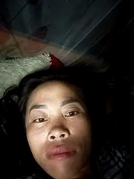 CoMay003 online show from October 2025 09:48:02 PM