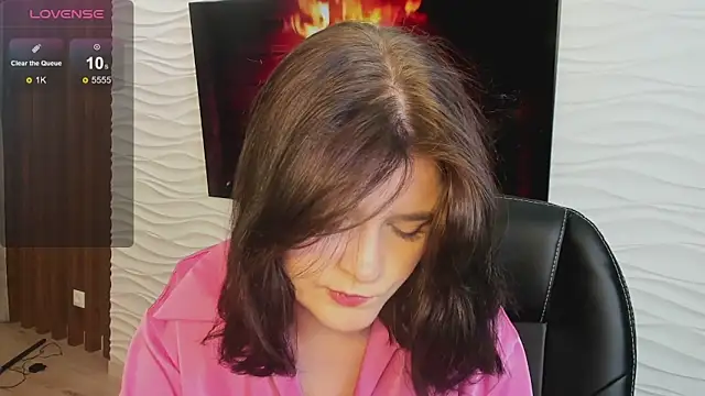 Snapshot of MoriGirl chatting on September 2025 01:00:02 PM MoriGirl online show from September 2025 01:00:02 PM