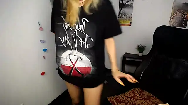 PeppyMia online show from October 2025 06:25:01 AM