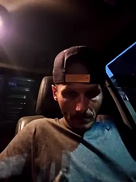 Snapshot of Romance32 chatting on October 2025 01:34:01 AM Romance32 online show from October 2025 01:34:01 AM