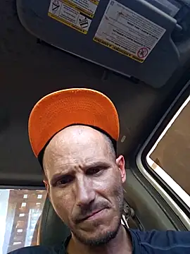 Snapshot of Romance32 chatting on October 2025 06:08:02 PM Romance32 online show from October 2025 06:08:02 PM