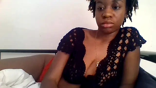 Snapshot of _she_was_a_fairy chatting on November 2025 01:55:01 PM she was a fairy online show from November 2025 01:55:01 PM