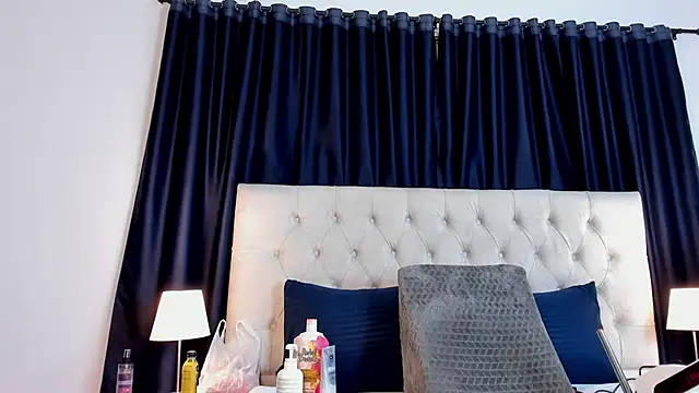 cristhi esterling online show from October 2025 12:37:02 PM