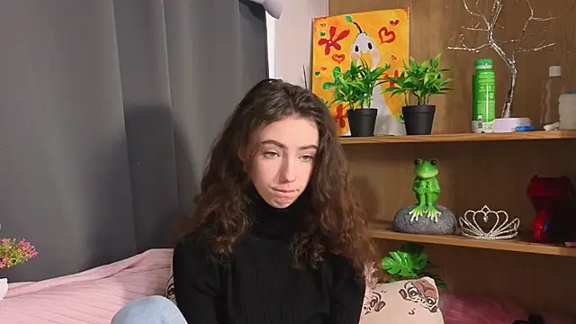 DeneenTurja online show from October 2025 10:00:02 AM