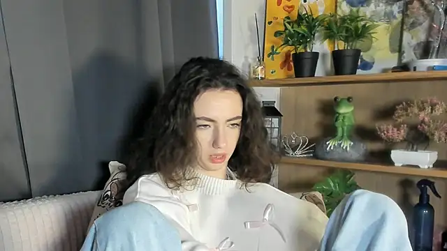 DeneenTurja online show from October 2025 09:29:02 AM