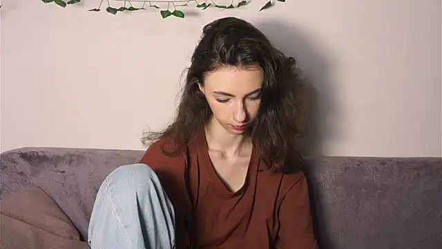 DeneenTurja online show from November 2025 10:35:02 AM