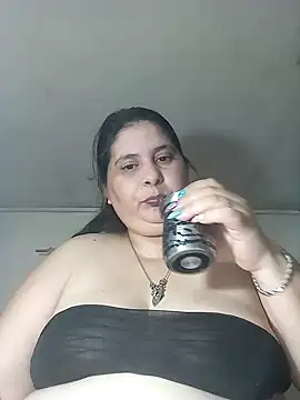 Snapshot of Ayma1983 chatting on September 2025 12:36:02 AM Ayma1983 online show from September 2025 12:36:02 AM