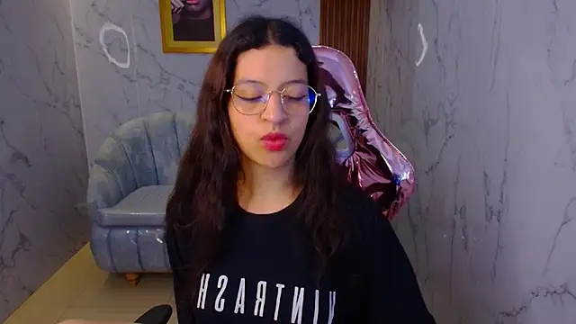 dalilah420 s online show from September 2025 08:34:02 PM
