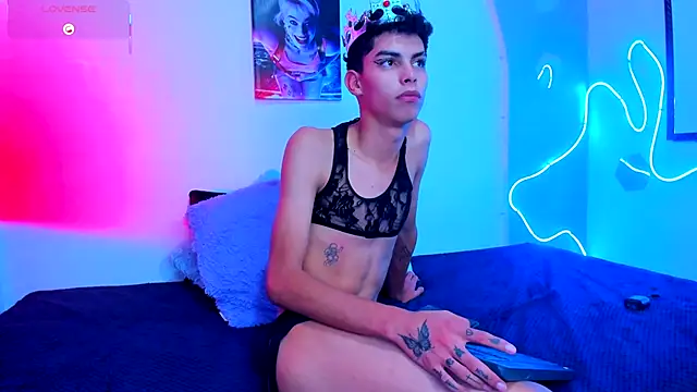 Room 69x online show from September 2025 04:43:02 PM