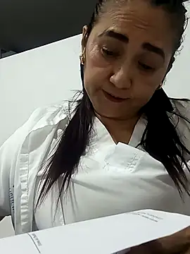 Snapshot of linda_luna29 chatting on November 2025 11:25:01 PM linda luna29 online show from November 2025 11:25:01 PM