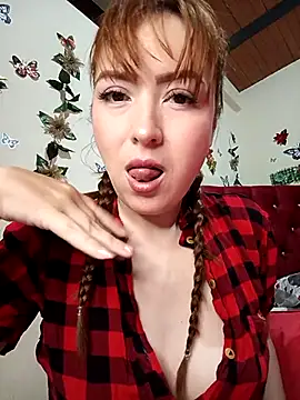 Snapshot of valery-lyma chatting on November 2025 04:45:02 AM valery-lyma online show from November 2025 04:45:02 AM