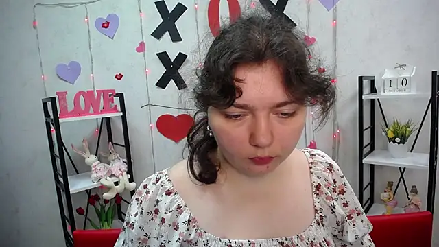 Snapshot of NeonilaLisova chatting on October 2025 05:28:02 AM NeonilaLisova online show from October 2025 05:28:02 AM