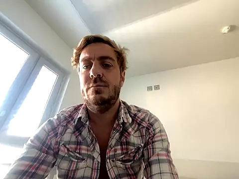 Snapshot of 3615-ULLA chatting on October 2025 10:43:02 AM 3615-ULLA online show from October 2025 10:43:02 AM