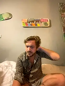 3615-ULLA online show from November 2025 08:51:01 PM