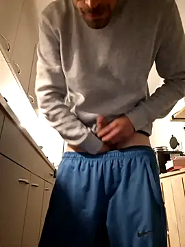 Snapshot of kompiee chatting on September 2025 01:55:02 AM kompiee online show from September 2025 01:55:02 AM