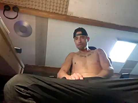 Snapshot of kompiee chatting on November 2025 08:04:02 AM kompiee online show from November 2025 08:04:02 AM