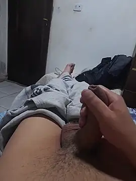 Snapshot of thequestiontrad chatting on November 2025 07:29:01 AM thequestiontrad online show from November 2025 07:29:01 AM