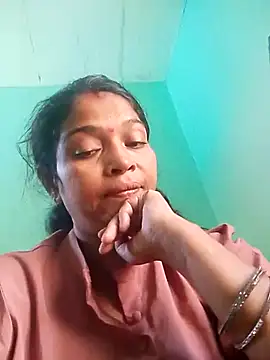 Snapshot of Chandrakanta-Devi chatting on October 2025 03:51:02 AM Chandrakanta-Devi online show from October 2025 03:51:02 AM