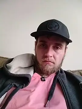 Snapshot of high3ndlowlife chatting on November 2025 07:36:02 PM high3ndlowlife online show from November 2025 07:36:02 PM