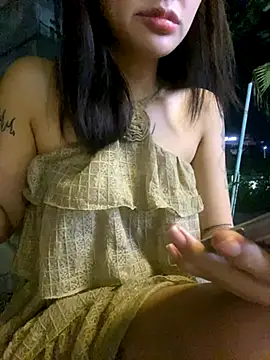   BabyShowPublic   online show from September 2025 01:49:01 PM