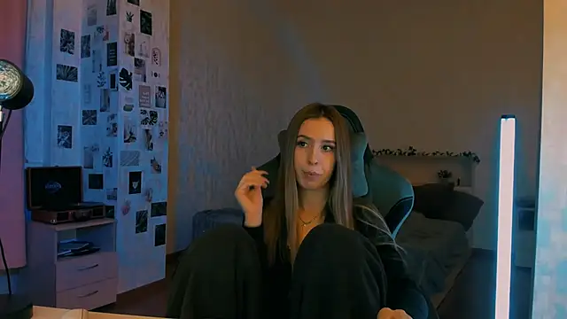 Snapshot of yourrdanceteacher chatting on November 2025 07:35:01 PM yourrdanceteacher online show from November 2025 07:35:01 PM