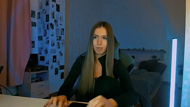 Snapshot of yourrdanceteacher chatting on November 2025 07:35:01 PM yourrdanceteacher online show from November 2025 07:35:01 PM